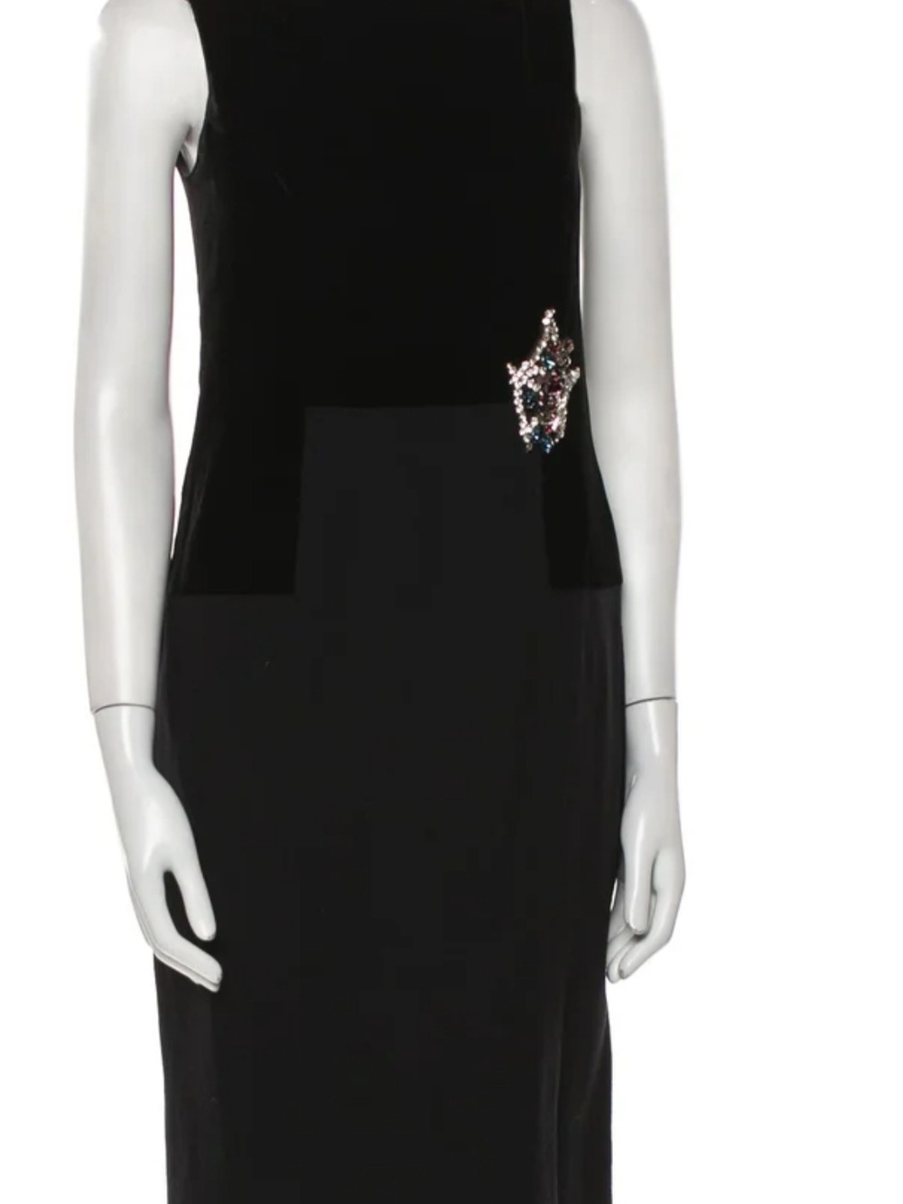Black Velvet Sleeveless DONALD DEAL Dress with Decorative  Accent